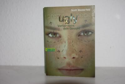 Das Bild von ugly von Scott Westerfeld, f&uuml;r die Rezension